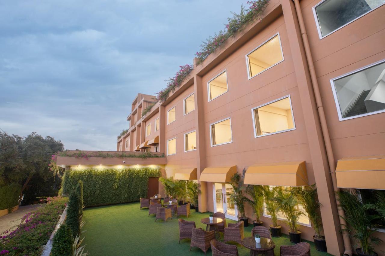 The Lalita Grand Mathura- Vrindavan Экстерьер фото