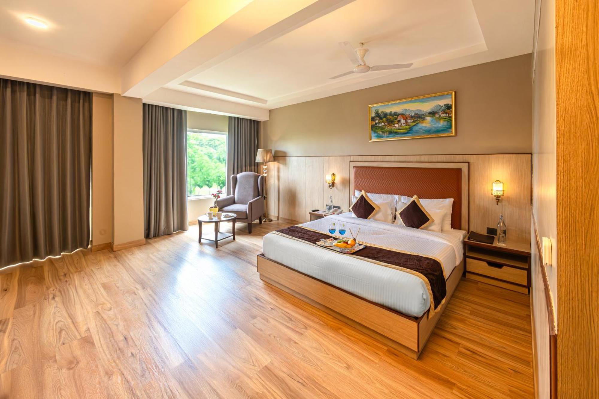 The Lalita Grand Mathura- Vrindavan Экстерьер фото